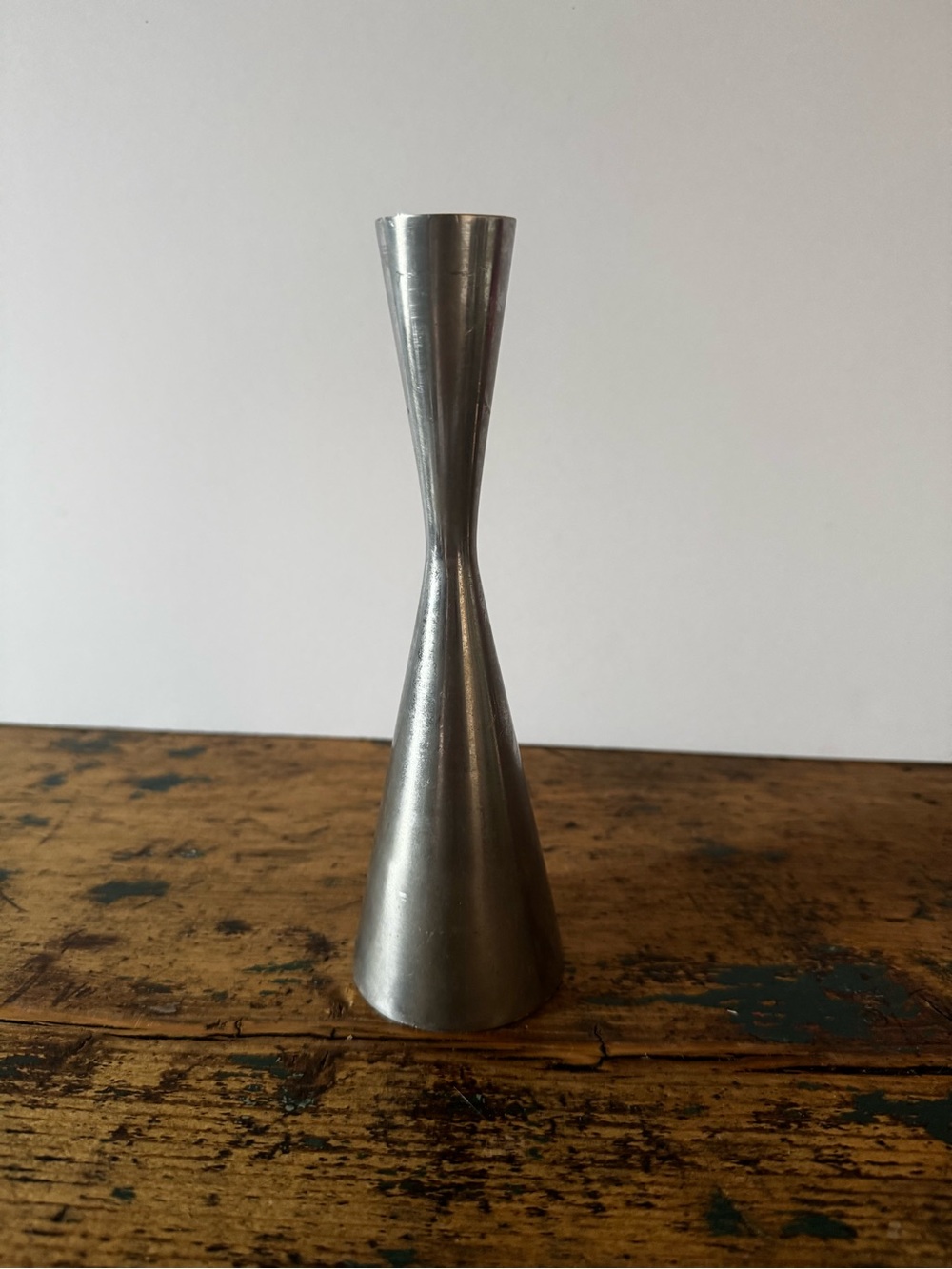 Modern Silver Color Hourglass Metal Taper Candle Holder